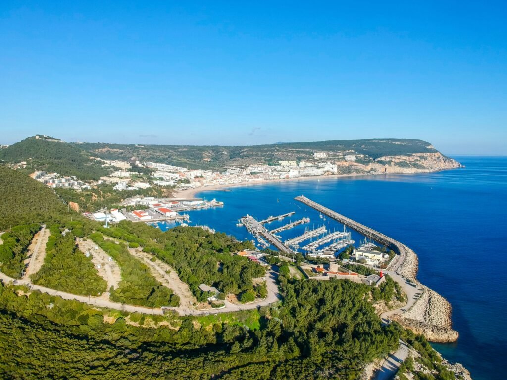 10 Incríveis Pontos Turísticos em Portugal Que Você Precisa Conhecer
